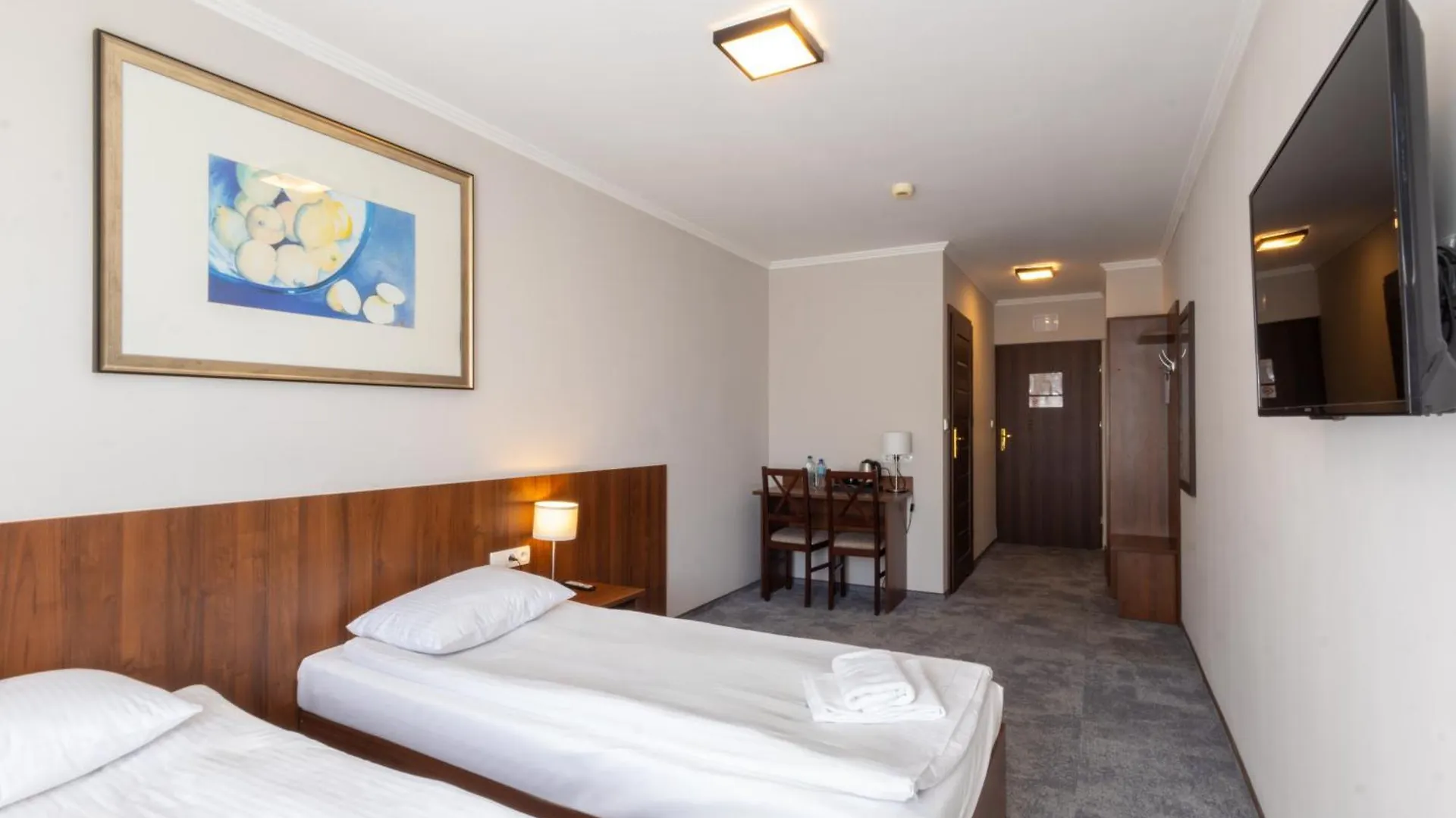 Hit Hotel Warsaw 3*,