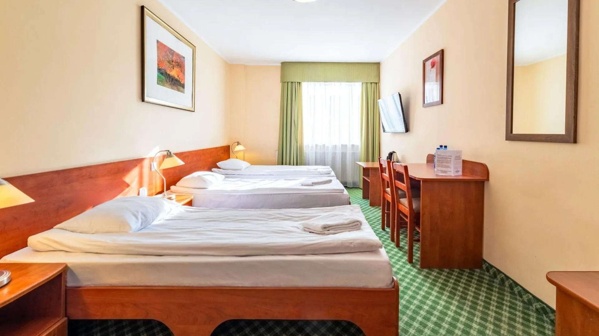 Hit Hotel Warsaw