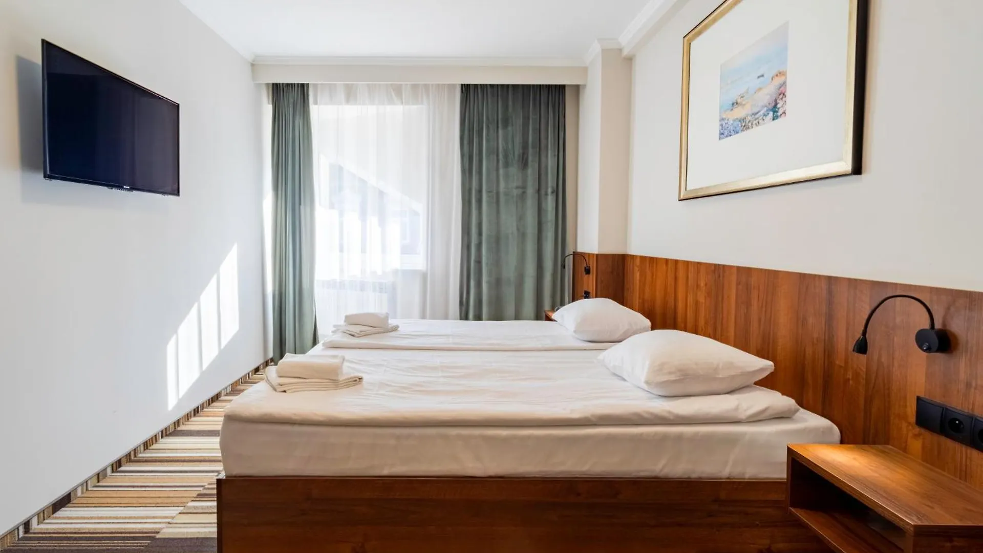 Hit Hotel Warsaw
