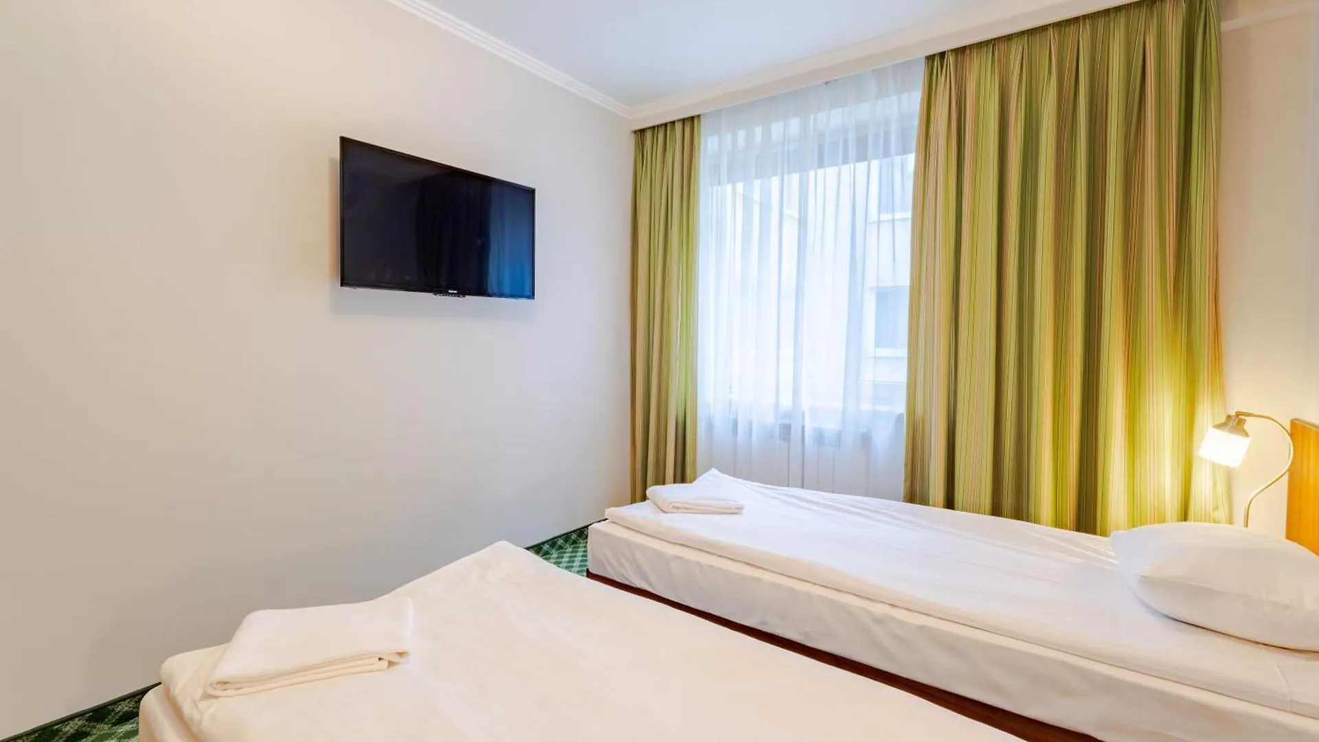 ***  Hit Hotel Warsaw Poland