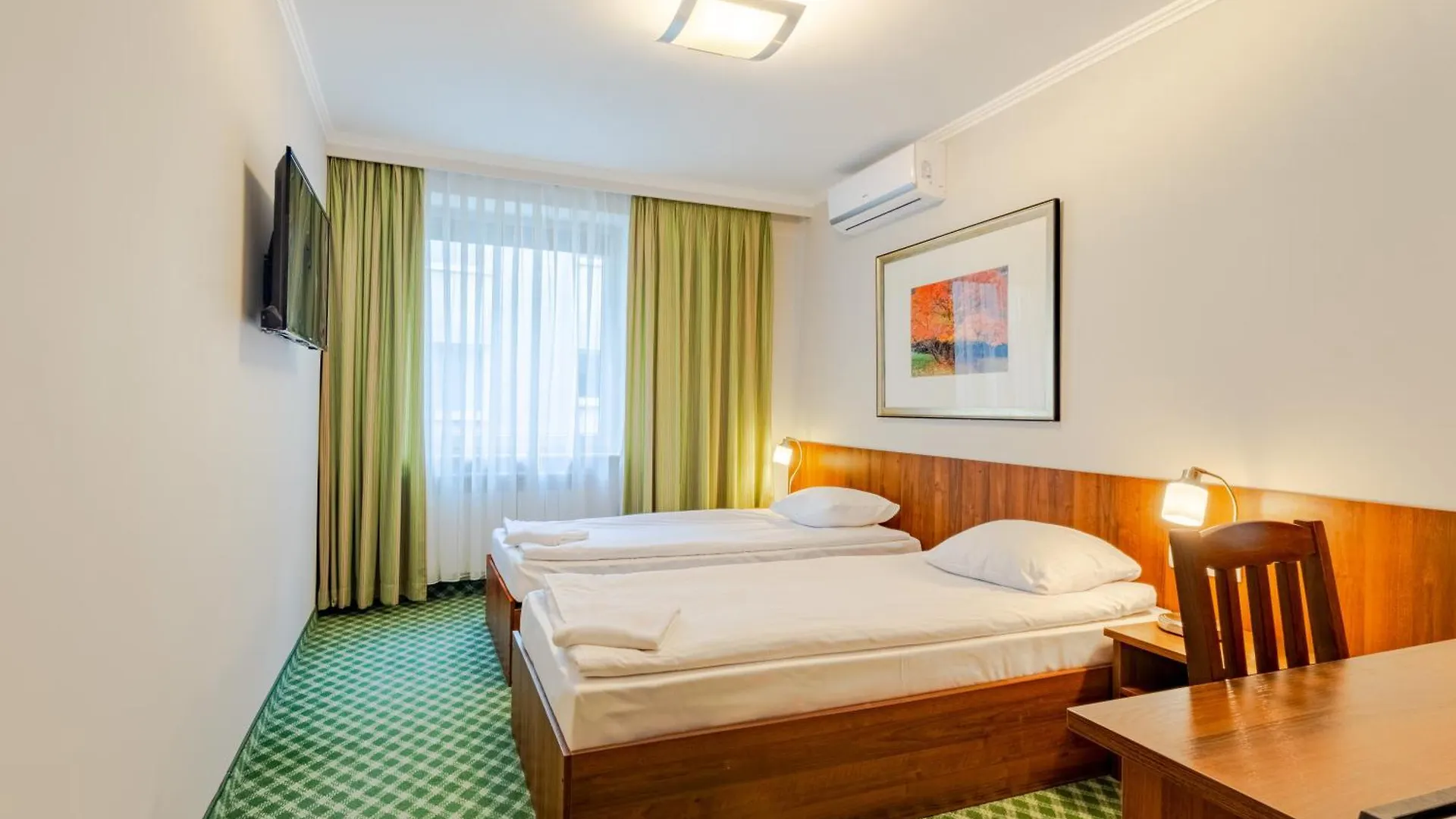 Hit Hotel Warsaw